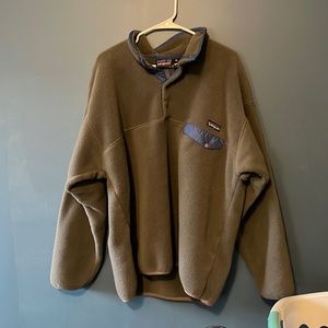 Grey Patagonia Pullover